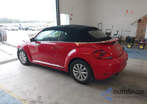 2017 Volkswagen Beetle #Pinkbeetle/1.8T Classic/1.8T S/1.8T Se/1.8T Sel z USA, uszkodzony, nr VIN 3VW517AT4HM824092